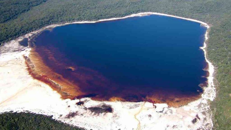 Jezero Boomanjin