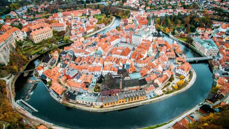 Krumlov – Čarokrásné město na břehu Vltavy