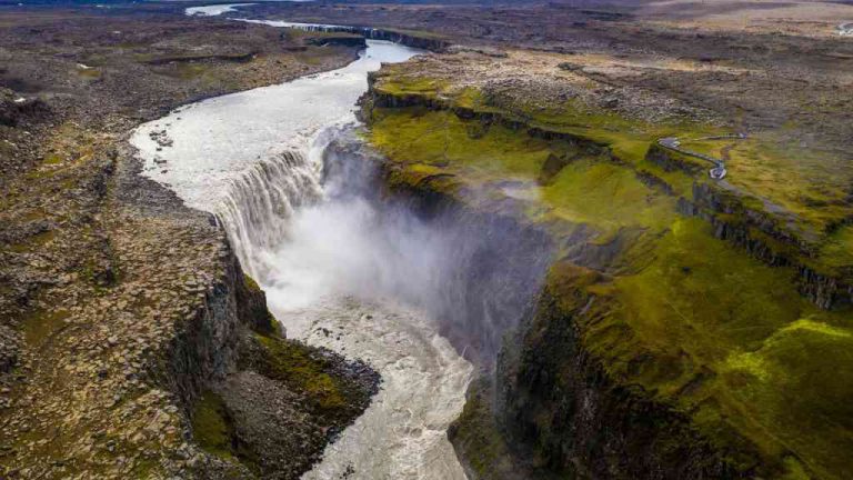 Vodopád Dettifoss – Islandský přírodní div